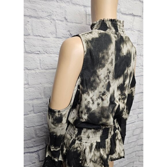 VENUS S BLACK BEIGE MOCK NECK COLD SHOULDER SMOCKED WAIST PEPLUM V-NECK L/S TOP - Picture 9 of 16